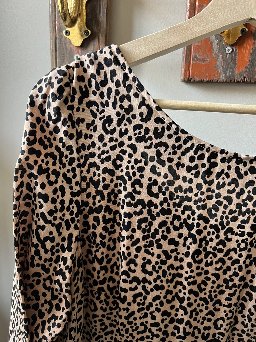 violetandgraci1's tweet photo. AW22 🍁❄️ #handmade #clothing #ClothingBrand #violetandgracious #slowfashion #boutique #slowfashionbrand #buylesswearmore #dress #smockdress #leopard #fashion #aw22 https://t.co/kY98RshluE
