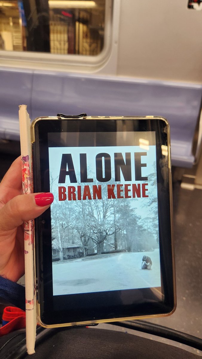 egninita1's tweet photo. Today's #subwayreading @BrianKeene !! https://t.co/1CQYaB6rYH