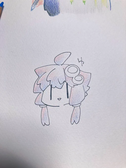 ピンク塗ってぇ(発光しちゃった)水色重ねてピンクも更に重ねてぇ薄い紫とその他諸々ほっぺも塗り塗りぃっと塗り重ねてぇ体生やしてぇぐっどぉ 