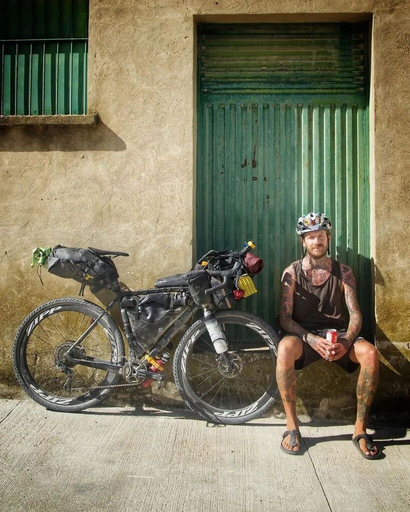 'My trip through europe comes to an end🙇🏽🚴🏽⛰ 3 1/2 month 11 Countrys (Finnland, Norway, Sweden, Denmark, Germany, Netherland, Switzerland, France, Italy, Andorra, Spain 10‘068km 91‘000hm 71 tent nights (east route on the last picture is a old on… instagr.am/p/CiZ7siyslzf/