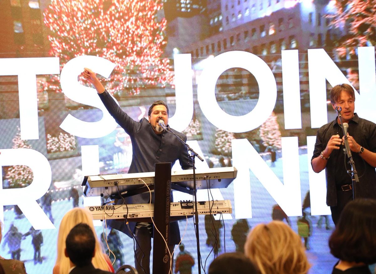 #AzadiKaAmritMahotsav

Delighted to host <a href="/asiainit/">Asia Initiatives</a> ‘Magic of Togetherness Gala’ &amp; award ceremony with former UN Secretary General H.E. Ban Ki-Moon as Chief Guest. Breathtaking performance by <a href="/rickykej/">Ricky Kej</a>, Grammy Award-winning Indian musician &amp; environmentalist.

<a href="/IndianDiplomacy/">Indian Diplomacy</a>