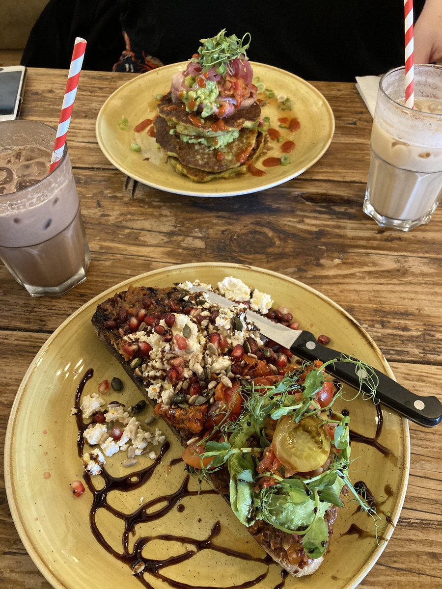Miarose_fern's tweet photo. Me and my coworker have to have manager meetings every Monday morning now which gives us an excuse to have weekly brunches a blessing in disguise I’m ready to expand my brunch horizons https://t.co/qQXmgac8HW