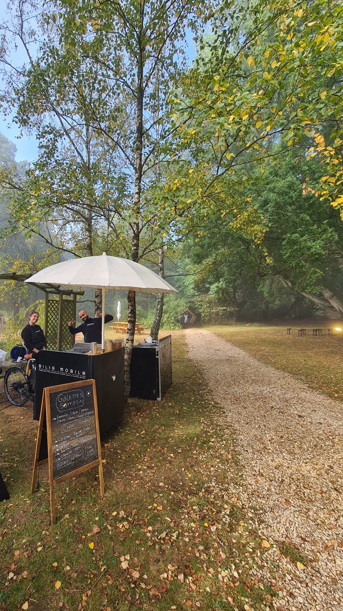 BiligMobile's tweet photo. Brunch de mariage au #chateaudufey
#biligmobile #foodbike #mariage https://t.co/8Cfl0KKpqf