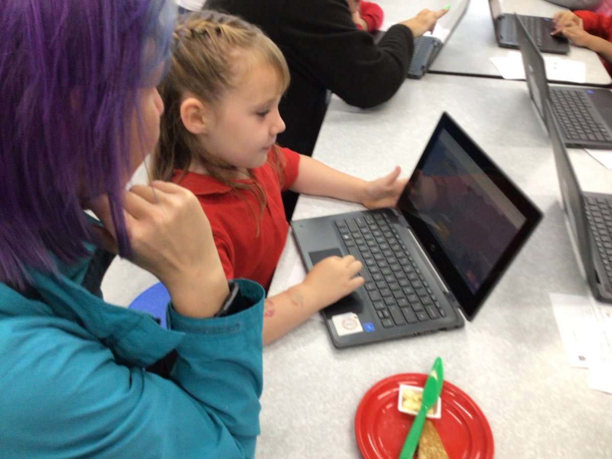 Mrs_B_ICT's tweet photo. P2 are showing their families how we can use digital technologies to help with our learning at this morning’s learning breakfast. #digitaldeans #wldigilearn @DeansPrimary @MissOrrP2 https://t.co/TFj0EFDMKA