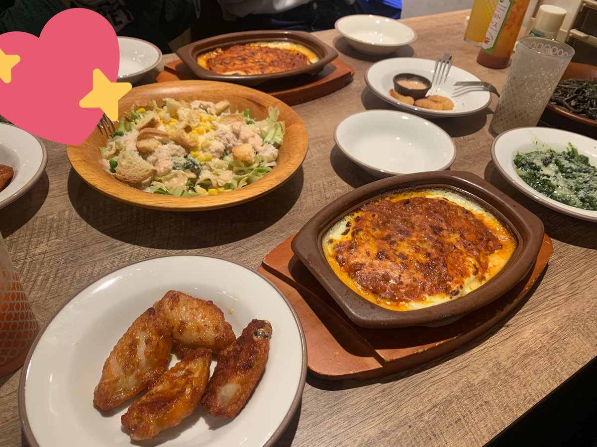 皆さんこんにちヤ！
中の人たちは本日、サイゼリヤに行ってきました✨
そのうち1人は人生初サイゼリヤでしたが、お値段も味も大満足でした！！！💕
ちなみにお気に入りはミラノ風ドリアです🍽鹿児島でも食べたいなぁ🥰