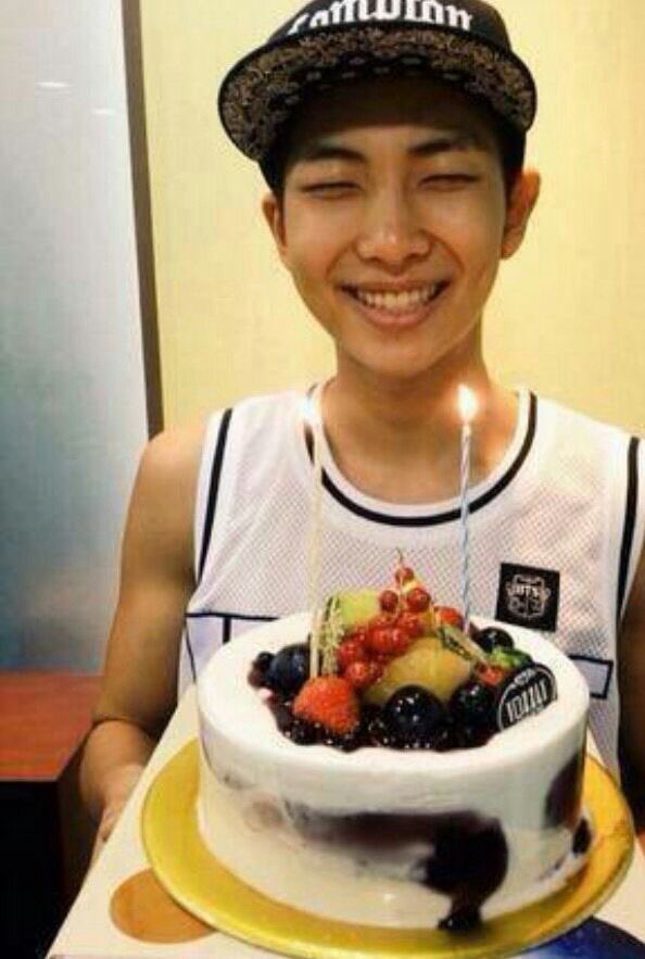 vanteshope's tweet photo. happy birthday my beloved #HappyRMDay https://t.co/wmjUenhwNK
