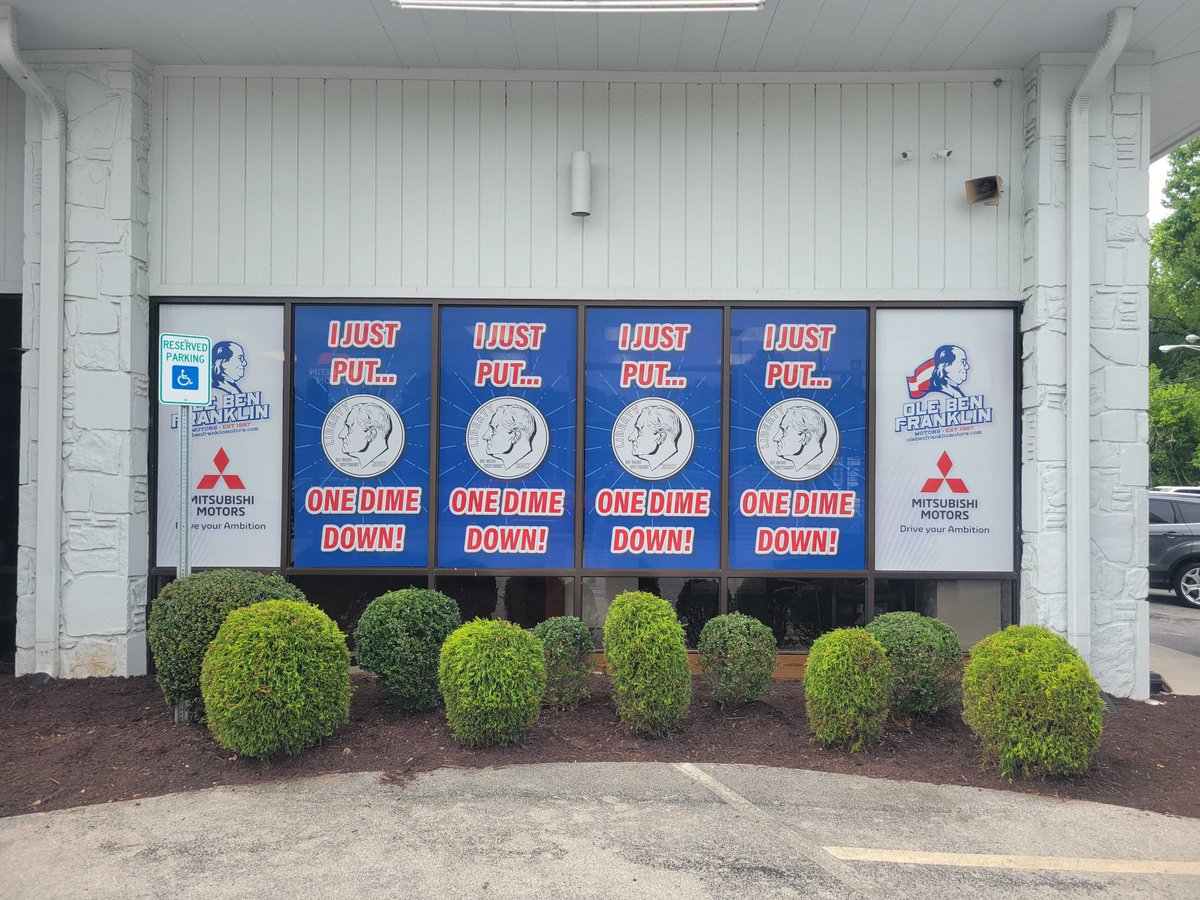 GCKnoxville's tweet photo. Looking for an easy way to dress up your storefront or office? We got the answers! Call us today to learn more about our different vinyl options. #graphiccreations #expandyourbrand #windowvinyl #windowperf #windowdecals #printlocal https://t.co/mFHxAFrgvj