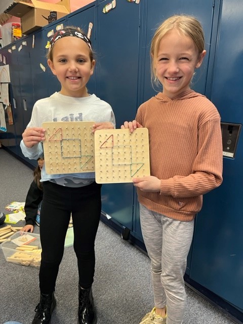 FoundationAlcs's tweet photo. Today is the day for Connect to a Cause 2022! Please visit https://t.co/wKYqaaFddW and consider supporting the ALCSF. It will allow us to provide innovative educational opportunities like this STEM fun pictured here! #C2CLorainCounty https://t.co/7aLElBzsZr