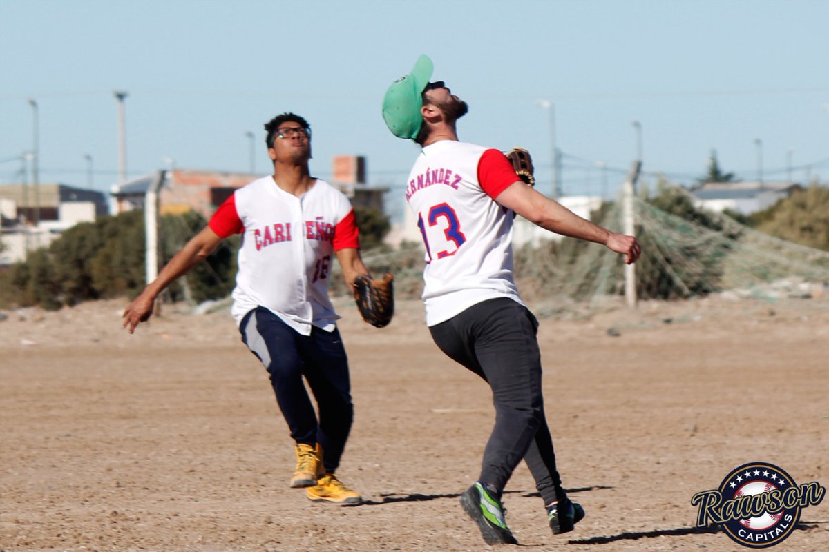 rawsonbeisbol's tweet photo. Hermoso domingo de Béisbol en Rawson junto a nuestros amigos de los Caribeños de Trelew. https://t.co/fQbNh2CaGn