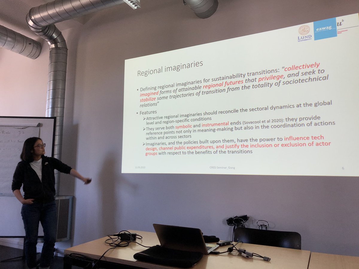 HeikeMayer12's tweet photo. CRED research seminar is underway with an interesting presentation on the role of imaginaries in regional sustainability transition by @HuiwenGong. Follow @CRED_unibern @unibern to get updates on our research in economics, geography, business and tourism studies https://t.co/Mzpin8WPXi