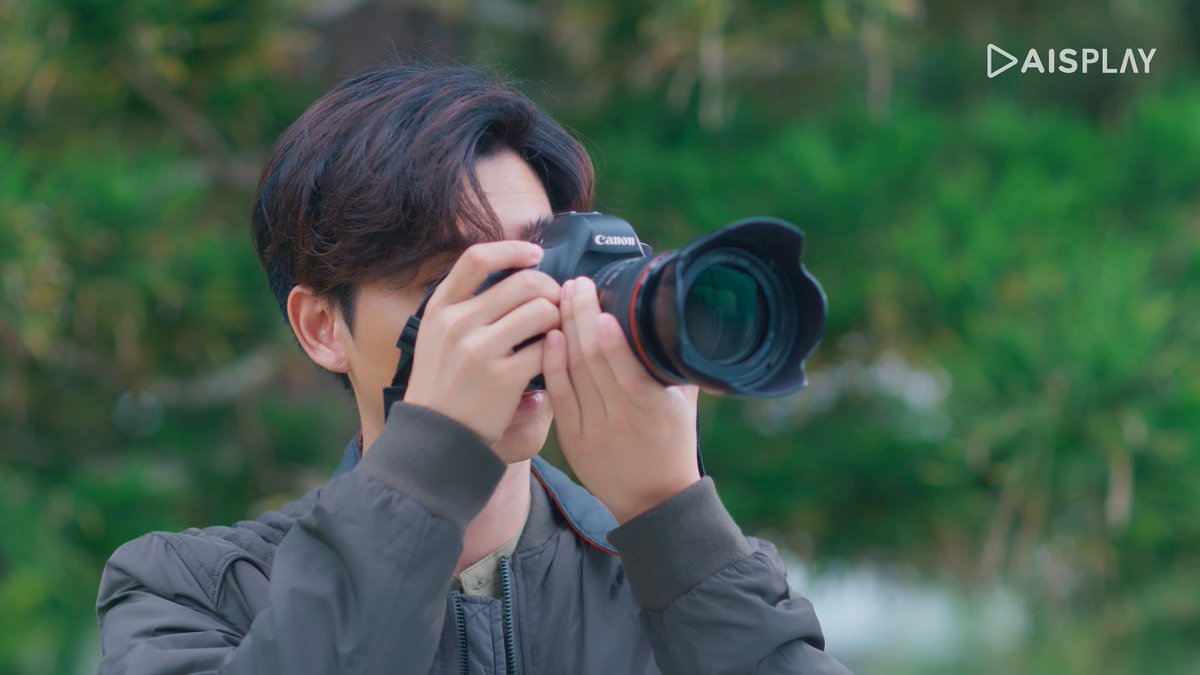 NohVietnam's tweet photo. Đẹp trai quá Khun Rain❤️ #LoveAt9Ep11 https://t.co/SHl9G93y6I