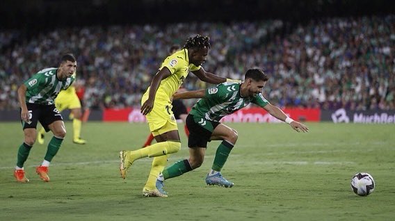 AlexMoreno's tweet photo. Victoria importante, seguimos sumando en casa! Ahora a pensar en la Europa League! Vamos Betis!💚🥰 https://t.co/vVtelyrnF7
