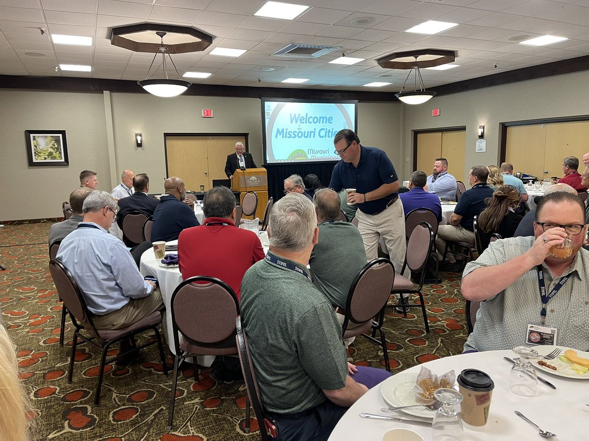 kim_hodo's tweet photo. Packed room for the MCMA breakfast at the @Mocities Annual Conference. #MML22 #GovLov https://t.co/pmyEBDnwqi