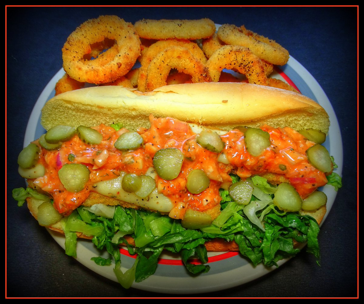 Fearless13Z's tweet photo. Chicken Fingers & Habanero Jack Cheese Sandwich with Onion Rings #dinerinmymind #homecooking #food #cookingathome #chickenfingers #habanero #jackcheese #Sandwich #lettuce #Sauce #horseradish #lemon #mayonaise #ketchup #lemon #onionrings #SupportLocal #Manitoba #dillpickles https://t.co/MLkTXU67T9