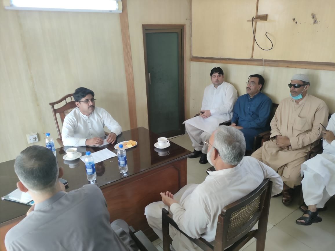 DCGRW's tweet photo. Secretary DRTA visited GBS Gujranwala, held meeting with Transporters, inspected various parts of terminal regarding dengue surveillance.
#DenguePrevention
#KeepYourEnvironmentClean
#Gujranwala
@GovtofPunjabPK
@CS_Punjab
@PSHDept
@CommissionerGu3 https://t.co/vB2SCUd9x1