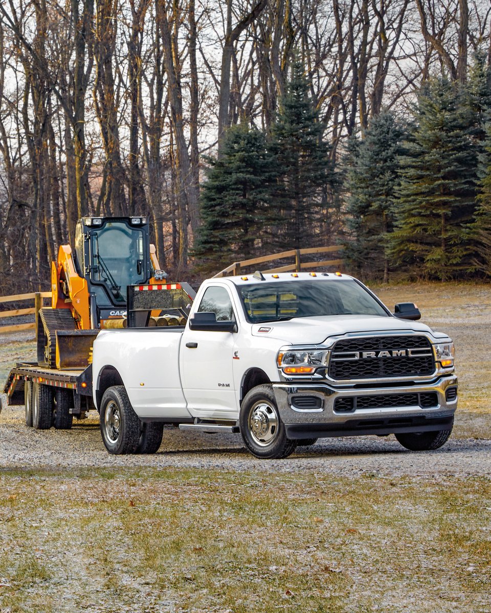 StellantisFleet's tweet photo. Work horse in action.
#Ram3500 #WorkVehicles https://t.co/yTUDGoZMJZ