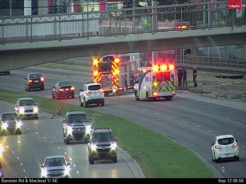 yyctransport's tweet photo. ALERT: Traffic incident on SB Macleod Tr at James McKevitt Rd SW, blocking the right lanes.   #yyctraffic #yycroads https://t.co/MWn1pM9wjO