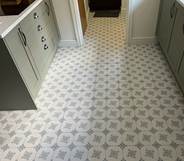 tilesandmosaics's tweet photo. We love the combination of our green patterned Mink Stanway and the green kitchen cabinets! 

https://t.co/lDvWLPVKiI 

#PatternedTiles #PatternedFloorTiles #FloorTiles https://t.co/F5hX5bg98G