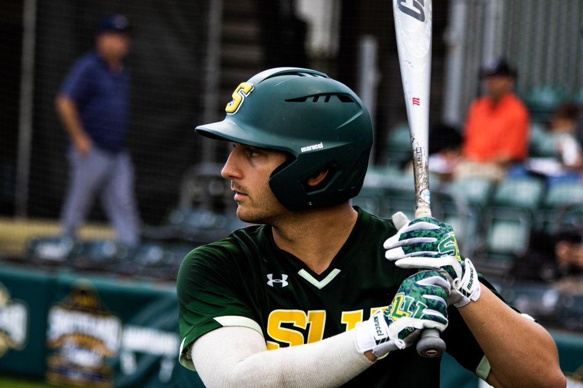 LionUpBaseball's tweet photo. Roaring through September! 🦁

#LionUp | #TEAM | #Selfless https://t.co/RNmT1Ar1mw