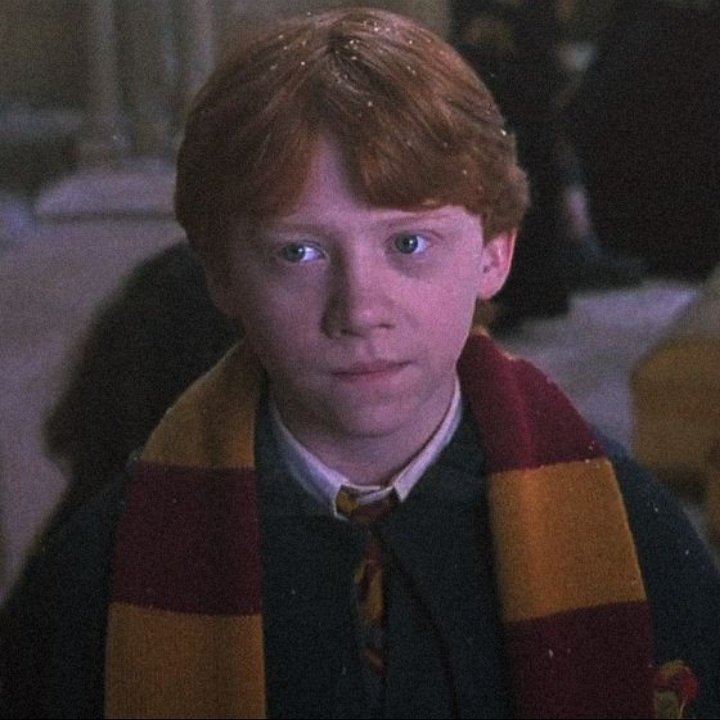 the snow in his hair 🥺