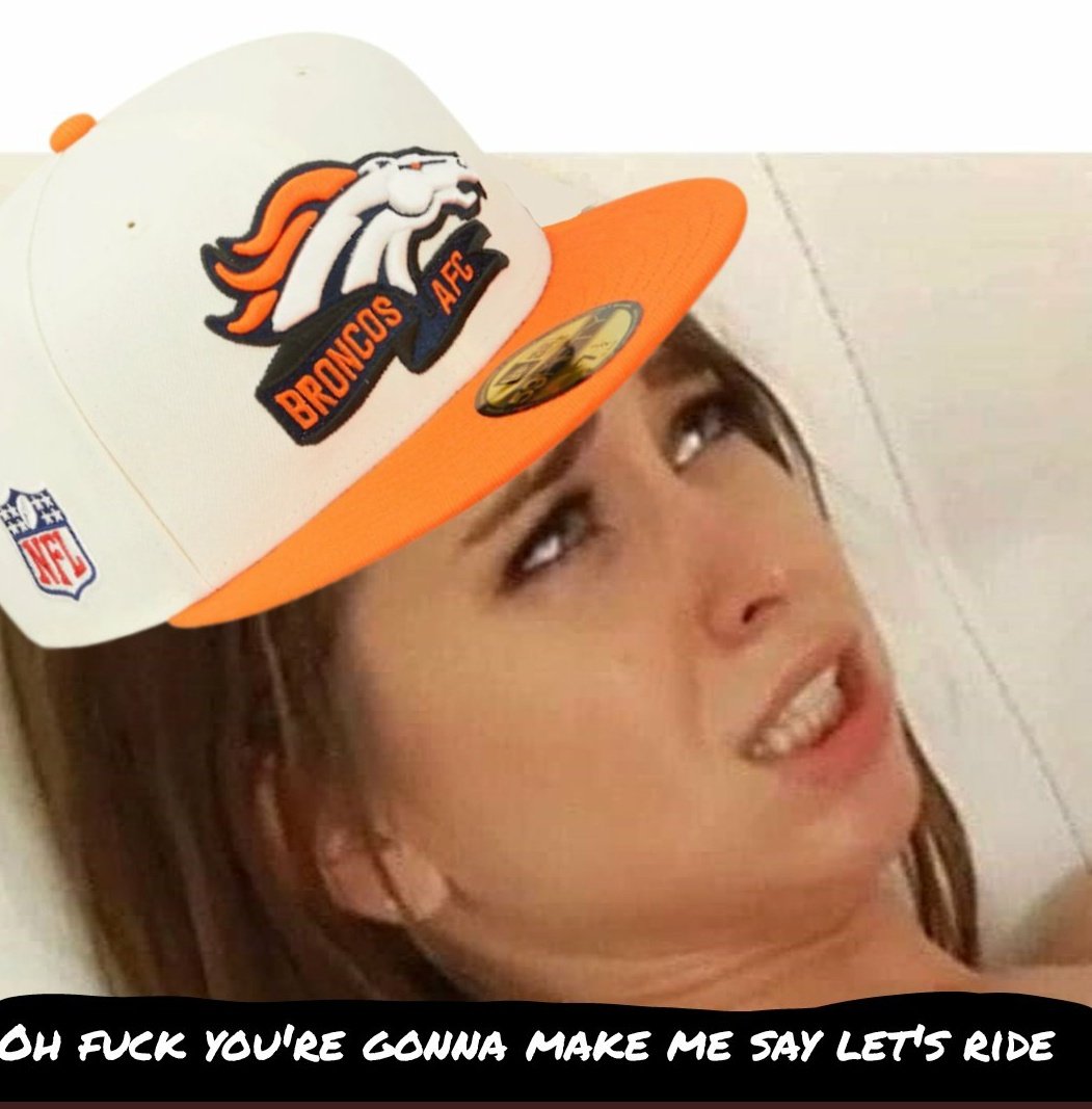 yviedolliex's tweet photo. I've been waiting for today !!!! 
#LetsRide #BroncosCountry https://t.co/s6RZmzs2r7