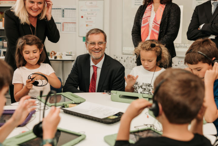 aefeinfo's tweet photo. Retour en images sur la rentrée dans quelques établissements du réseau.

📌Le réseau accueille 17 nouveaux établissements homologués et poursuit donc sa croissance.

(1/2) https://t.co/LAitsPBpgg