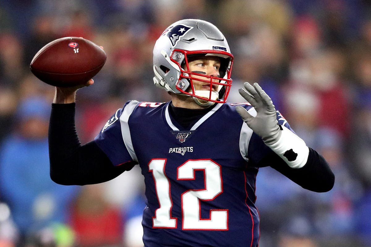 RealmRavens's tweet photo. Lamar Jackson through 50 starts: 38-12

Tom Brady through 50 starts: 38-12 https://t.co/LOgqbHxw5z