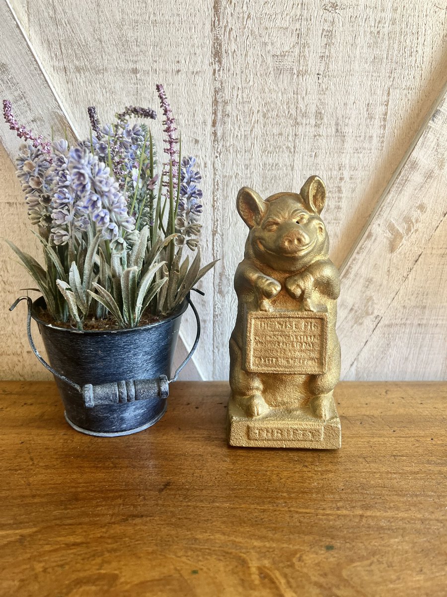 WolfenasV's tweet photo. Just listed. #hubley #thewisepig #thriftypig #castiron #piggybank #1930s #upcycle #recycle #savetheplanet #MadeInUSA #saveapenny https://t.co/VC1ucxQqxT