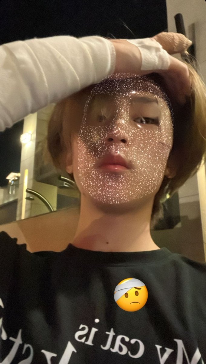 dearbignaughty's tweet photo. 220912 #BIGNaughty ig story update

looks like he got hurt😥 https://t.co/PT81Gvxpvf