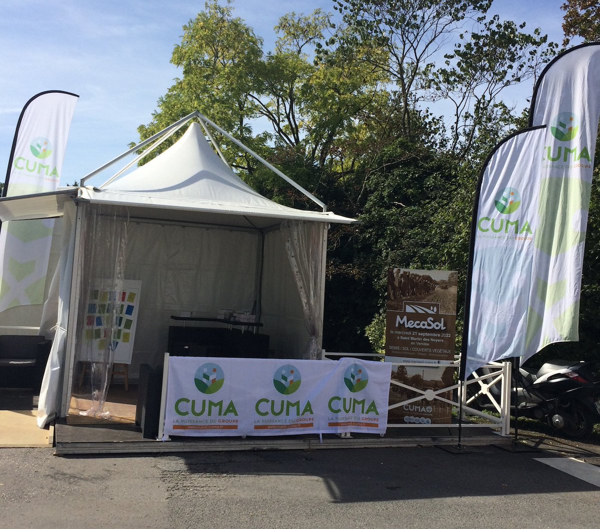 FRcumaOuest's tweet photo. J-1 le réseau cuma est heureux de vous retrouver au Space. Nous vous donnons rendez-vous en extérieur au stand F15, pour discuter #actualité, #emploi et faire découvrir les #projetscollectifs du réseau  https://t.co/bBbE0ITd3U - #FRcumaOuest @Space https://t.co/4dD7WBLAwg