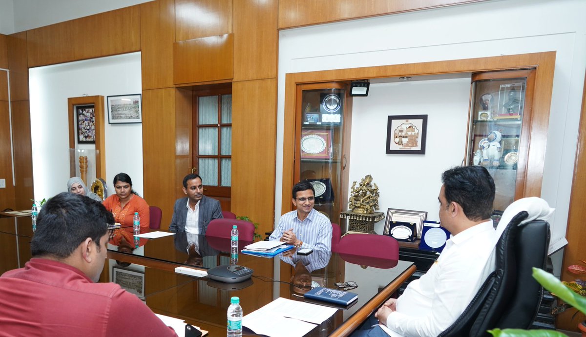 drashwathcn's tweet image. Happy to announce that @DellTech now inks MoU with @CySecKCoE to promote Cybersecurity Ecosystem in Karnataka.

@DellTech through “Tech for Social Good” initiatives will roll out interactive courses on cyber hygiene best practices for students, SMEs, and government functionaries.