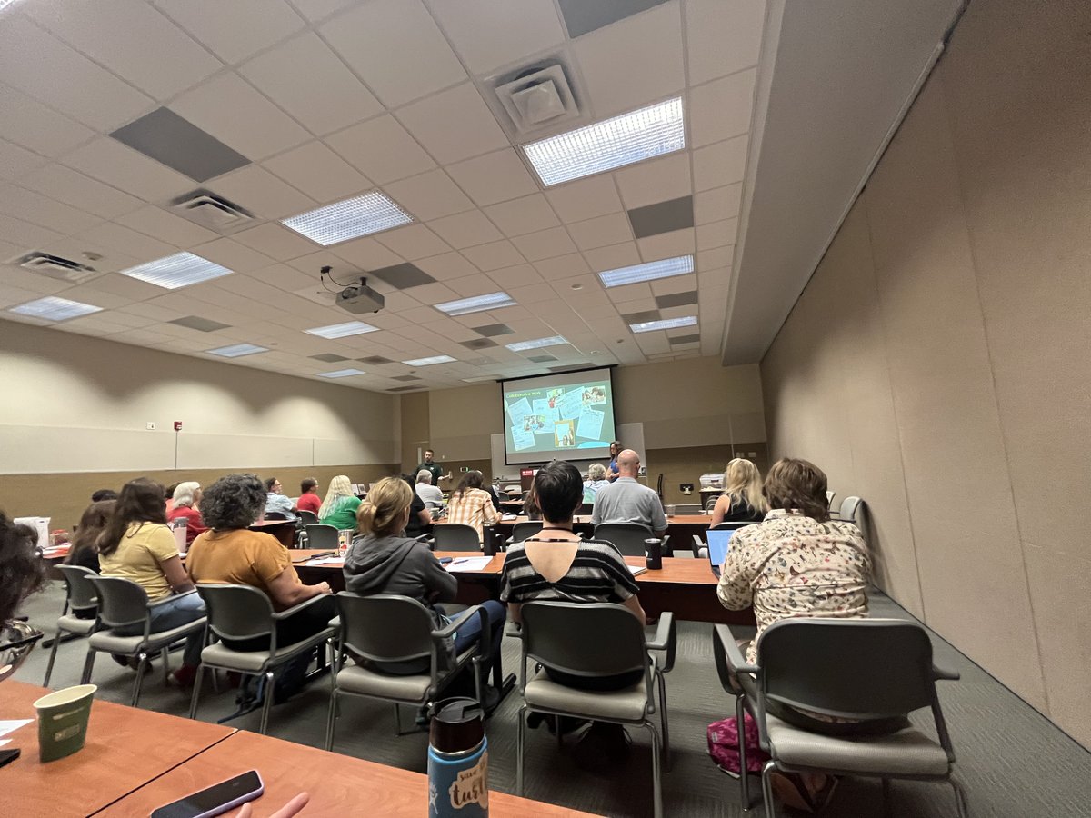 Lots of professional development for the Horizons crew this past weekend! We heard a wealth of knowledge from some outstanding presenters, facilitators, and speakers about how to #rEEdefine environmental education in North Carolina. Thanks EENC! #eenc2022