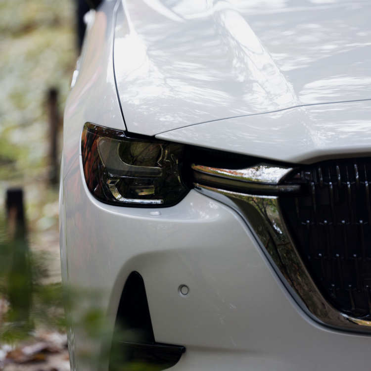 SnowsMazda's tweet photo. 𝑻𝒉𝒆 𝒘𝒂𝒊𝒕 𝒊𝒔 𝒐𝒗𝒆𝒓. 
The All-New #Mazda #CX60 Plug-in Hybrid has arrived.

Discover more and book your test drive today: https://t.co/R4U83KUIql

#CraftedInJapan https://t.co/Q14EkUSNjo