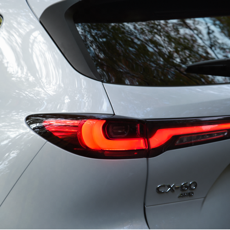 SnowsMazda's tweet photo. 𝑻𝒉𝒆 𝒘𝒂𝒊𝒕 𝒊𝒔 𝒐𝒗𝒆𝒓. 
The All-New #Mazda #CX60 Plug-in Hybrid has arrived.

Discover more and book your test drive today: https://t.co/R4U83KUIql

#CraftedInJapan https://t.co/Q14EkUSNjo