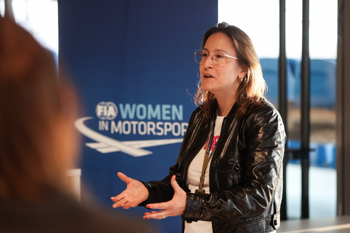fia's tweet photo. The FIA Women in Motorsport Commission held its second networking event of 2022 at the @F1 #ItalianGP, on 8th September, as part of its mission to actively promote the participation of women in all areas of the sport. 

Full story 👉https://t.co/YOjy0aL9eV

#womeninmotorsport https://t.co/DSMb9rYoaf