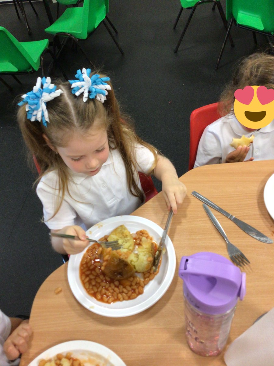 carlyannroseMCA's tweet photo. What a super first lunch in our Mayflower Restaurant 🍽!

#transition #earlyyears #MCAearlyyears #PD https://t.co/XTfqSh0IVX