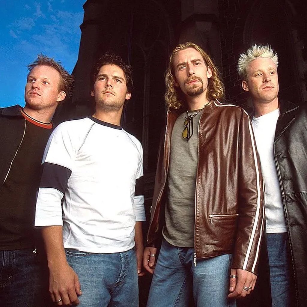 nickelbrazil's tweet photo. 'Silver Side Up' foi lançado há 21 anos! 🤟 #Nickelback #SilverSideUp #NB2022 https://t.co/7dcdJUL7eW