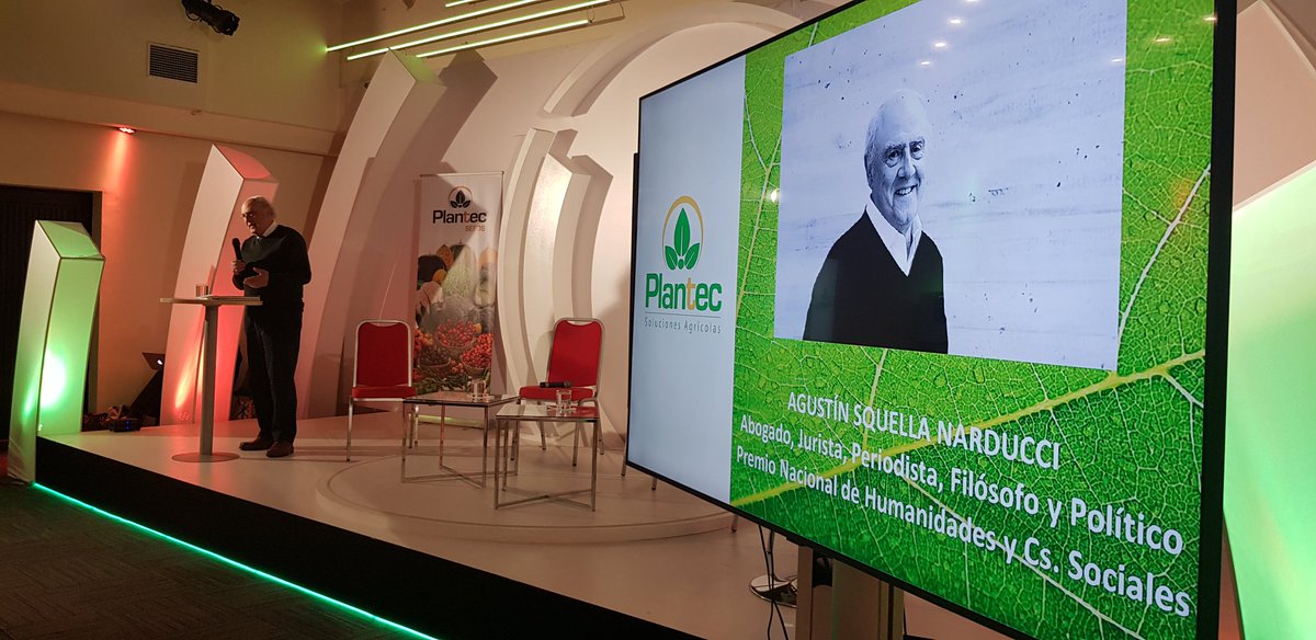 IICAChile's tweet photo. Ahora en @fundacionchile invitados a reflexionar sobre la Agricultura y Chile por #Plantec en una mirada a mediano y largo plazo en el Marco de proceso constitucional en el país, junto a Agustín Squella, el historiador Francisco Vidal y @ChiribogaHernan represent. @IICAChile https://t.co/XMl5nalUzh