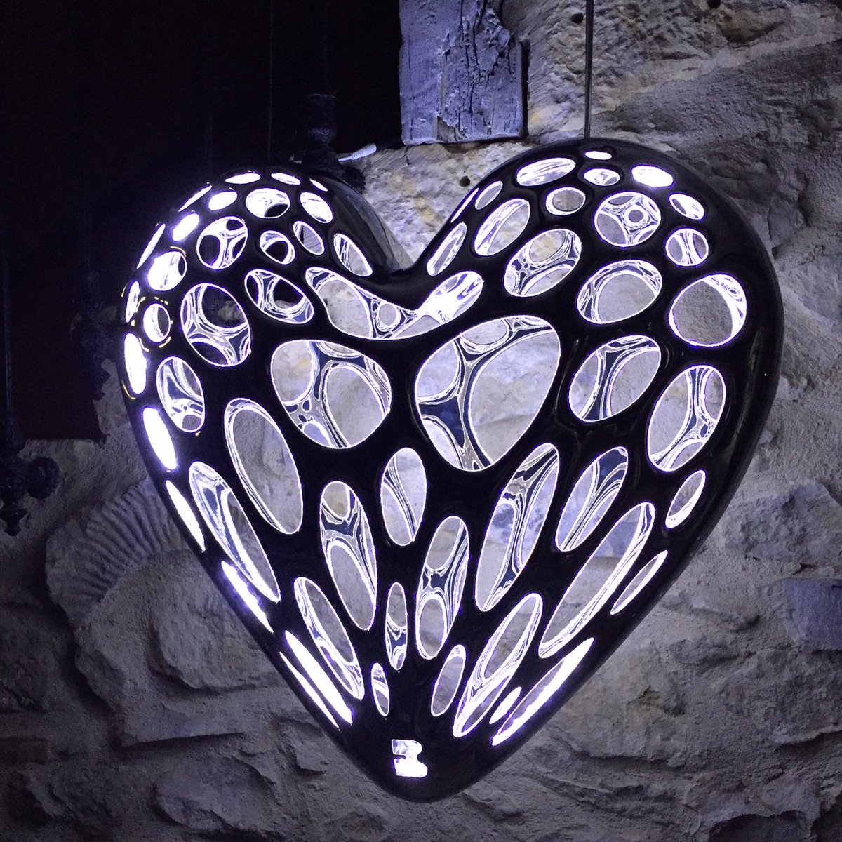 erpro_group's tweet photo. 💡La stéréolithographie est une technologie utilisée pour la création de pièces, de moules et de prototypes dans des matières plastiques diverses ou des résines acrylates par photopolymérisation.
Pour obtenir cet effet de surface nous avons appliqué une finition Metal Coating. https://t.co/nSAryRXCXO