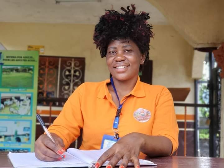 AlcefP's tweet photo. ALCEF Park, staff roll-call. 
📢 TT SPOT Bartender: Marinette!!

ALCEF RIVIERA AMUSEMENT PARK 
Mile Four, Limbe - Cameroon.
☎️: 672-311-360 ☎️:690-030-347 https://t.co/SLSRUSlQMJ