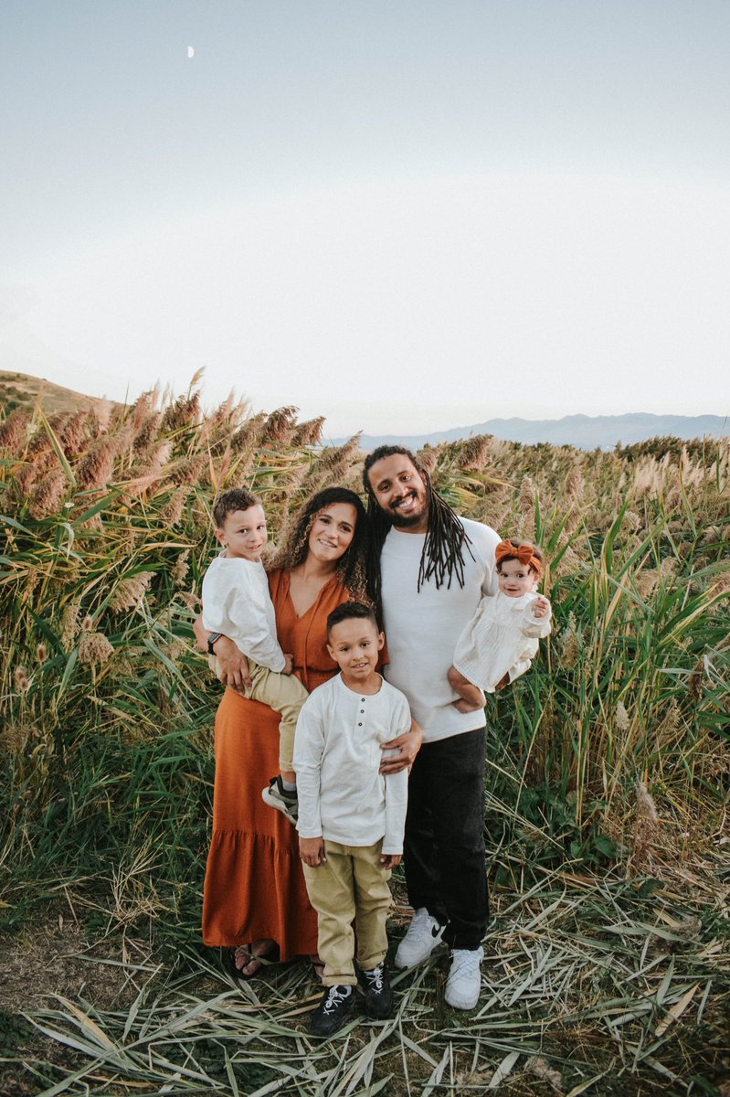 wildfreephoto's tweet photo. the nelson family is the most fun and energetic family!! i had so much fun with these guys and they have such a beautiful bunch♥️ i’m so glad they wore fall colors, because it made me that much more excited for my favorite season🤤 https://t.co/dbSYkTcBiy