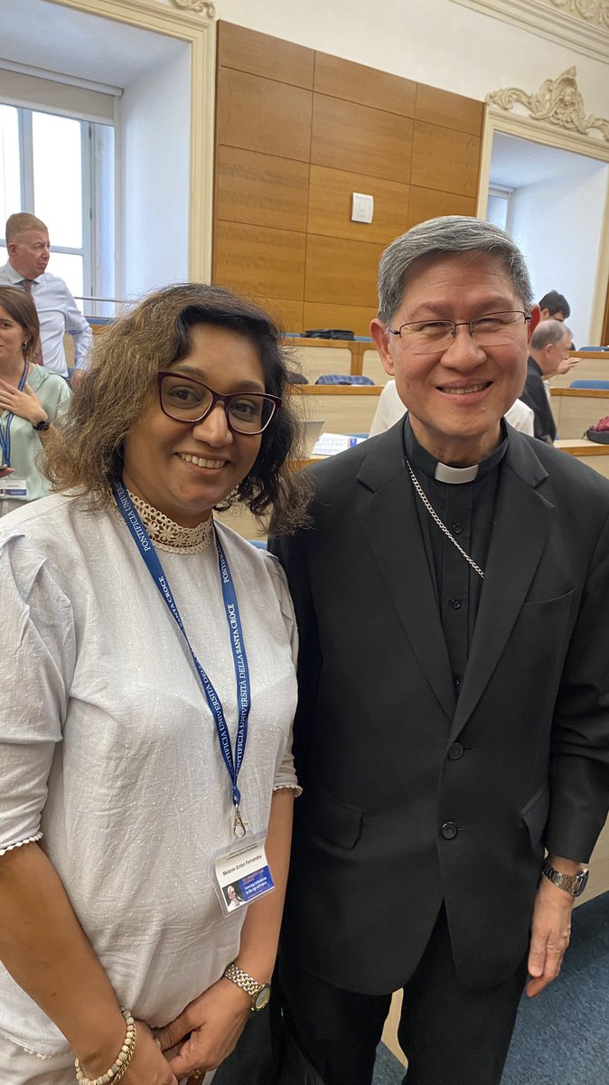 melantfern's tweet photo. #churchupclose a great session about Pope Francis by HE Cardinal Tagle https://t.co/4cCzagiLwA