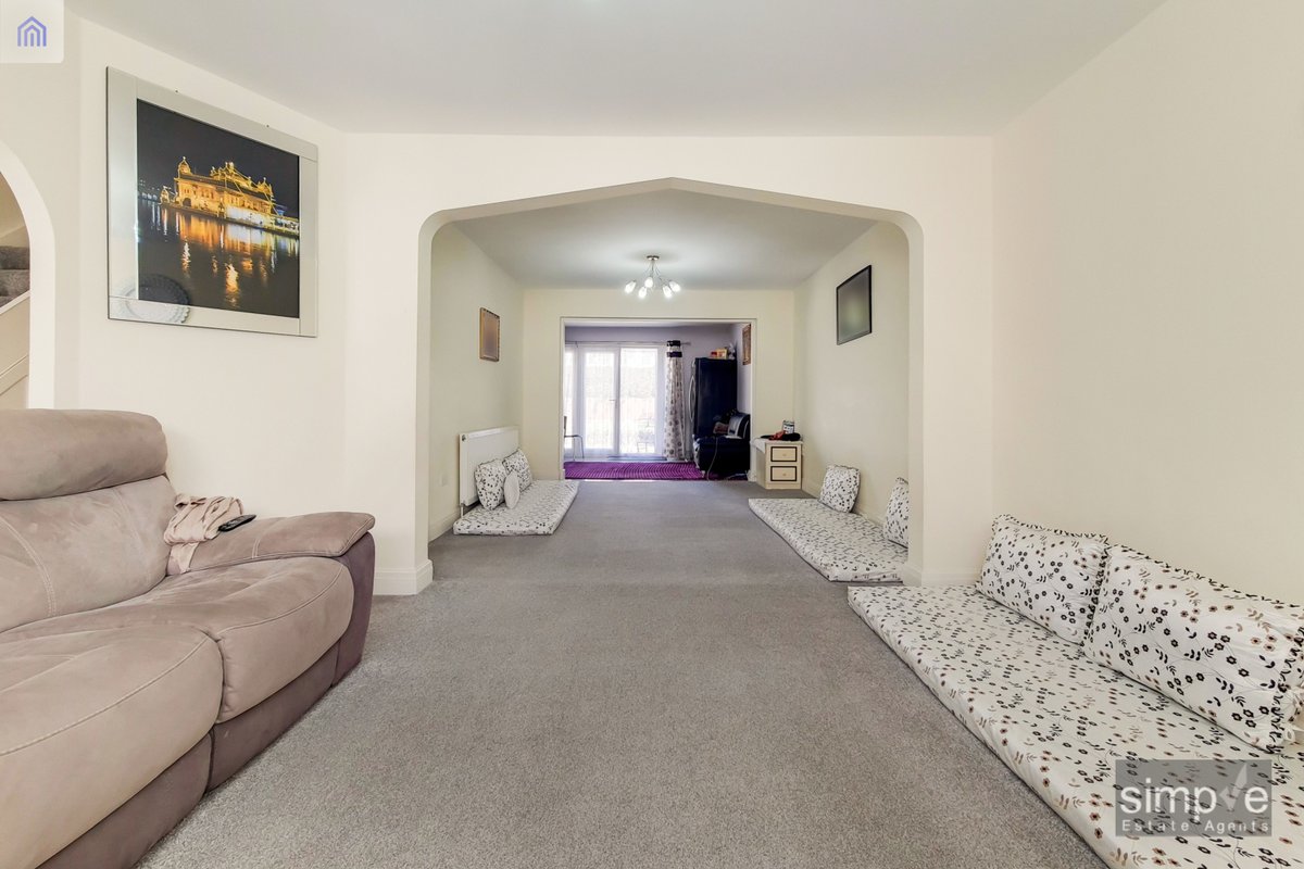 Simple Estate Agents tweet media