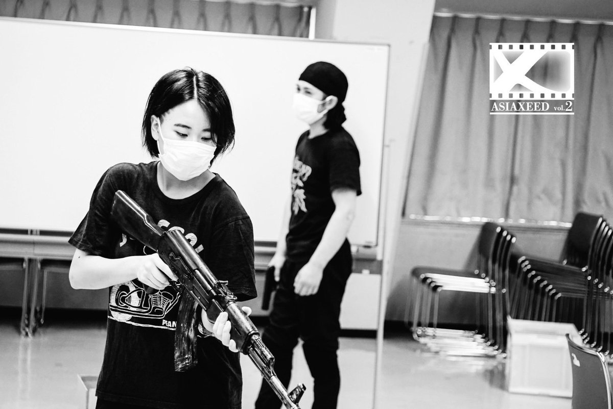beautifulrain06's tweet photo. アクションを好きになったきっかけSmoky Heavenは最強で、竜太さんも憧れの方なので共演できると知った時めちゃめちゃ緊張しました。
いつも生意気なガキのお相手をありがとうございました。写真のピントは全部私がいただきました✌🏻竜太さんらぶです笑 https://t.co/HPs9EjETbk