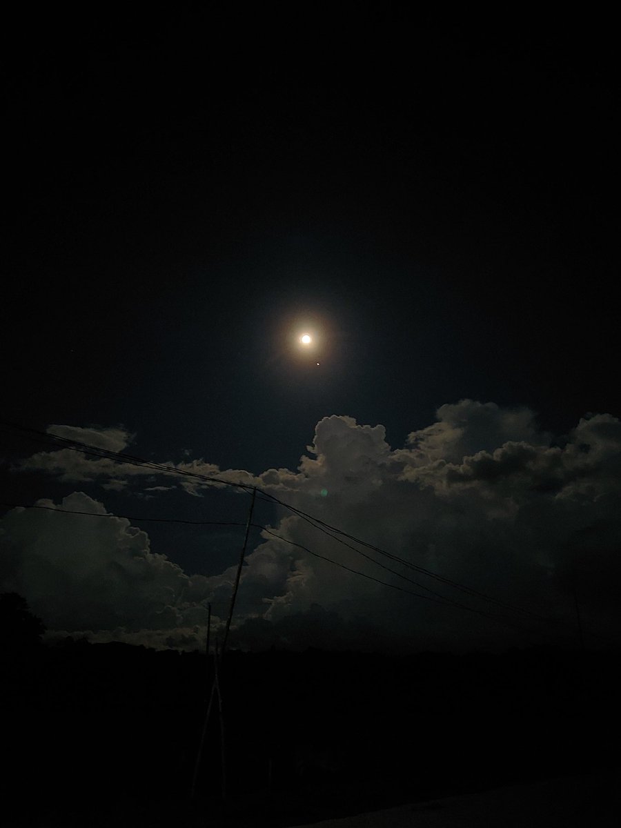 bubblleebe's tweet photo. Napakaganda mo Luna https://t.co/M1rJLj46ks