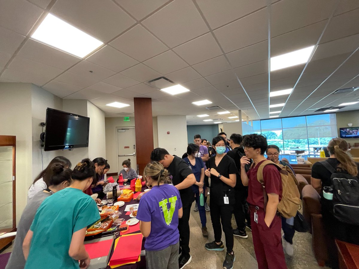 KansasCityU's tweet photo. The Mid-Autumn Festival celebration took place at the Kansas City University KC campus last week. The @APAMSA served mooncakes and taught students how to make paper lanterns. APAMSA will donate the lanterns to the Don Bosco Senior Center. #APAMSA https://t.co/0Zk1z9tUF6