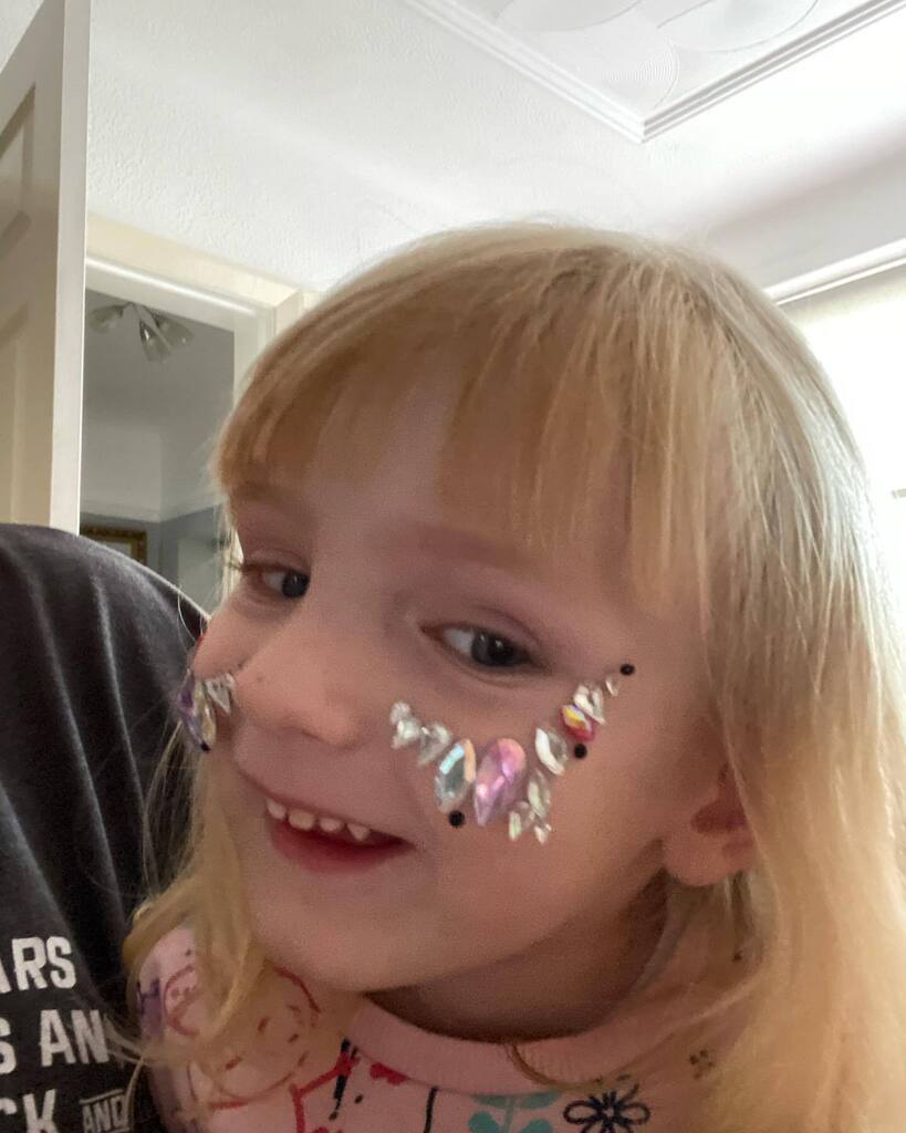 Then she came home and Roars stole her face gems. 

#littlesistersaretheworst #littlemonster instagr.am/p/CiaFwXSMDCd/