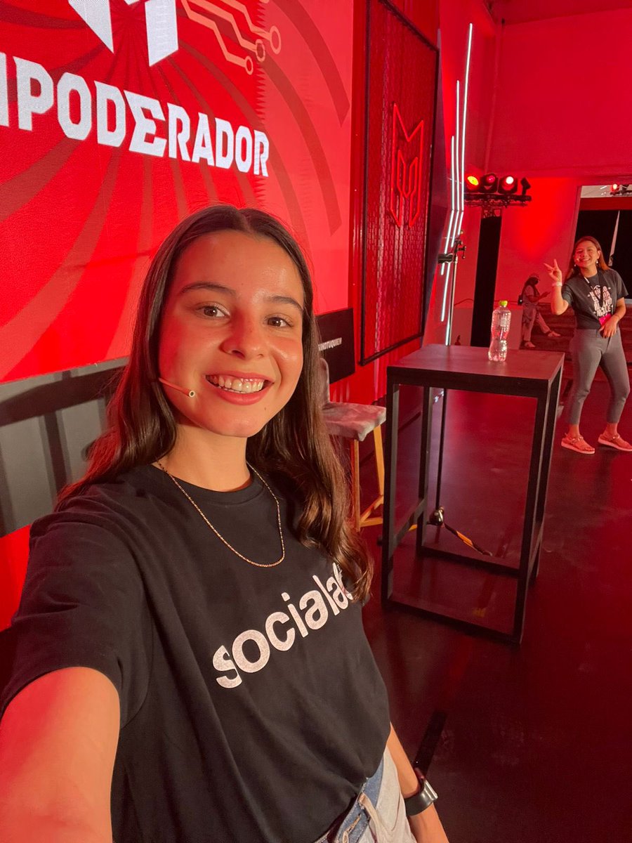 irrazonables_'s tweet photo. Contentísimas de la mega experiencia #Empoderador en el bootcamp del pasado sábado☄️ Gracias @Emperador_Mx por hacer realidad este proyecto✨ #SinoTúQuién para participar 🔥 Aplica en https://t.co/psrcRxkbyw https://t.co/FtzKjUakBT