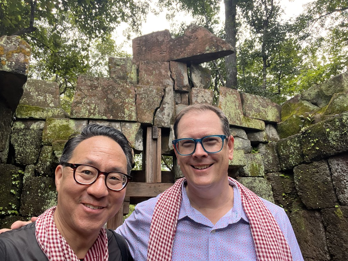 CurtisSChin's tweet photo. #Cambodia 🇰🇭 — More scenes from a visit to #KohKer & a shout-out to @SDNYnews @HSINewYork @CultureAtState & continued US-Cambodian cooperation to @CombatLooting & recover Cambodia’s looted heritage.
Here w/ @ChasingAphrodit author @jasonfelch. #ReadHisBook #curtischinbookclub https://t.co/LMIqj08i17
