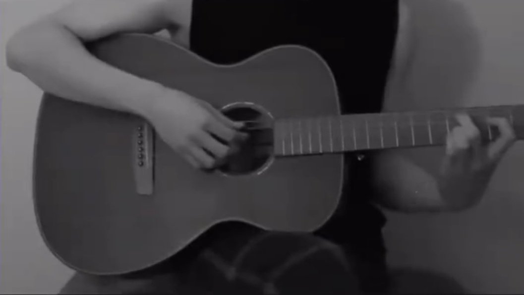 empathyoonoh's tweet photo. just Jaehyun playing guitar https://t.co/4YIQ9EjzYk